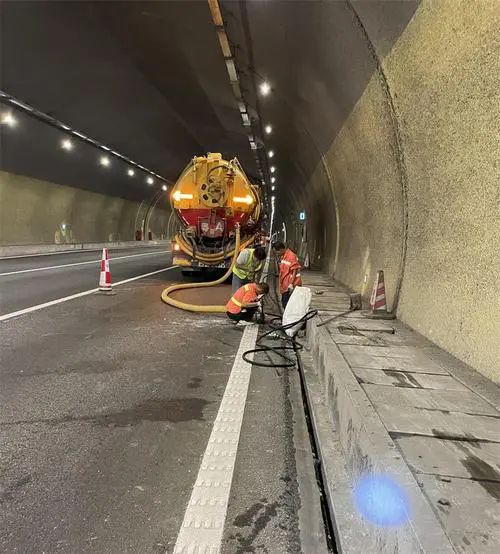 滁州隧道排水渠清淤